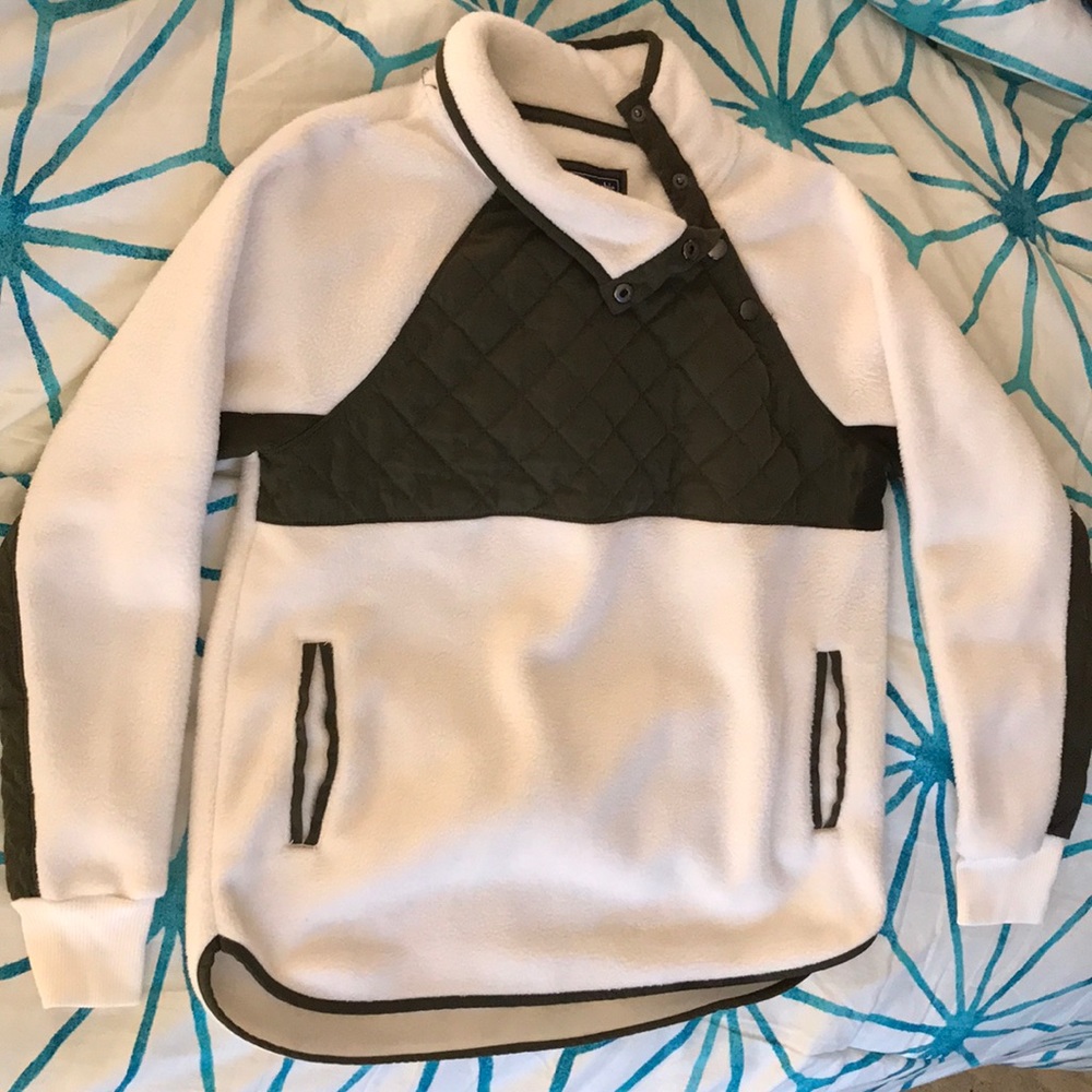 Abercrombie & Fitch White and Olive Fleece